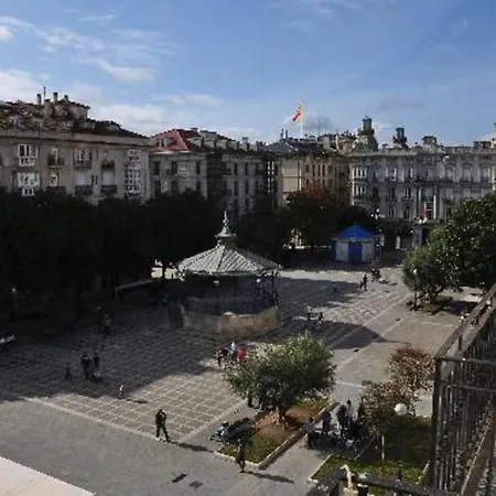 Apto. - Newly Refurbished! 아파트