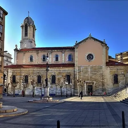 Apto. - Newly Refurbished!