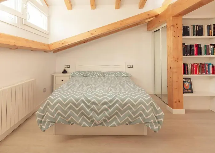 Apto. - Newly Refurbished! Apartment