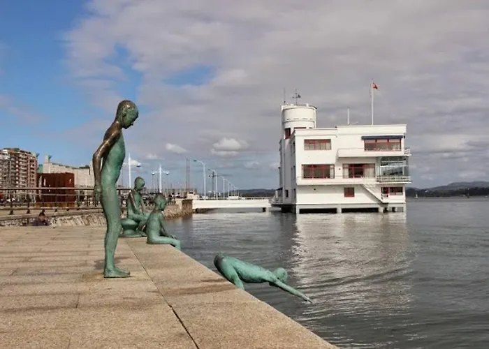 Apto. - Newly Refurbished! * Santander