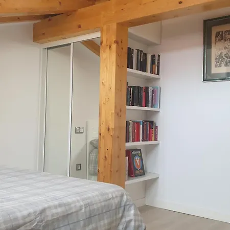 Apto. - Newly Refurbished! * Santander